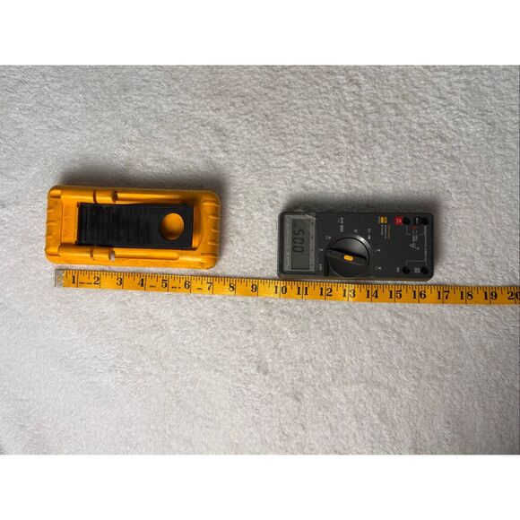 Fluke 75 Series II Multimeter With Case/Leads - Picture 14 of 16